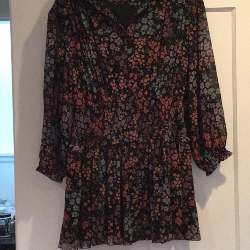 Never worn! Stretchy area at waist, dress